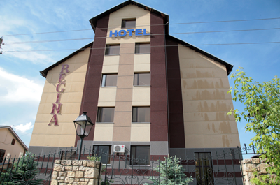 מלון "רגינה גורן" בעיר קאזאן, עיירה מ.קליקי, רפובליקת טטרסטן  רח' בולשיה קרסניה 119.